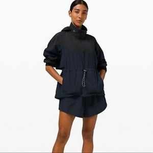 Lululemon Evergreen Anorak navy blue and black 12
